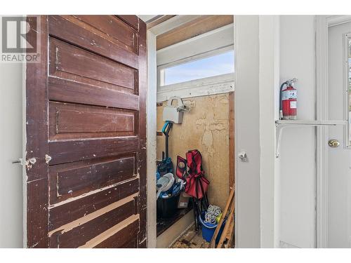 2300 35 Avenue, Vernon, BC - Indoor Photo Showing Other Room