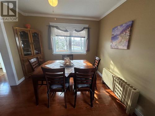 39 Crescent Heights, Grand Falls-Windsor, NL - Indoor Photo Showing Dining Room