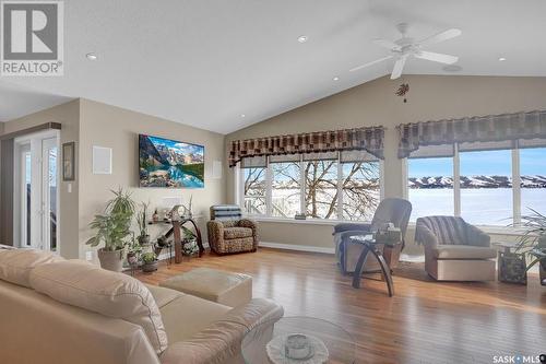 191 Katepwa Road, Katepwa Beach, SK - Indoor Photo Showing Living Room