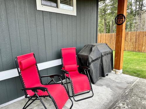 10 Skands Road, Christina Lake, BC - Outdoor With Deck Patio Veranda With Exterior