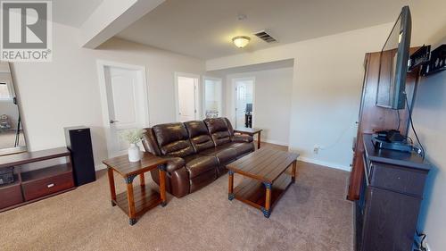 10287 S 97 Street, Fort St. John, BC - Indoor Photo Showing Living Room