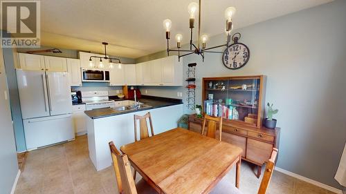 8728 81A Street, Fort St. John, BC - Indoor Photo Showing Kitchen