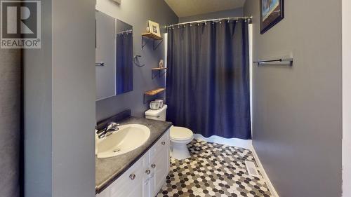 8728 81A Street, Fort St. John, BC - Indoor Photo Showing Bathroom