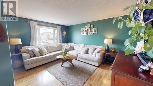 8728 81A Street, Fort St. John, BC - Indoor Photo Showing Living Room