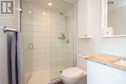 7 Marquette Avenue Unit#706, Ottawa, ON - Indoor Photo Showing Bathroom