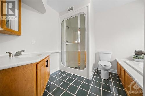 6249 Flewellyn Road, Ottawa, ON - Indoor Photo Showing Bathroom