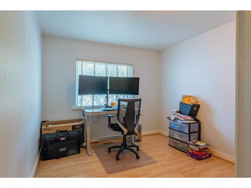 2624 Columbia Avenue, Castlegar, BC - Indoor Photo Showing Office