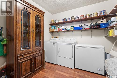 541 Front Street, Duck Lake, SK - Indoor Photo Showing Laundry Room