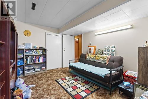 541 Front Street, Duck Lake, SK - Indoor Photo Showing Bedroom