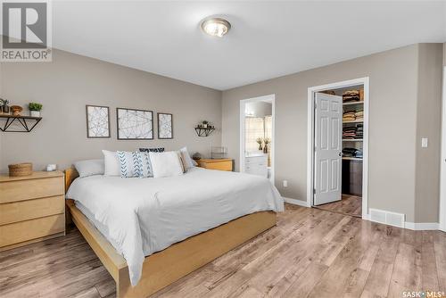 415 Kucey Crescent, Saskatoon, SK - Indoor Photo Showing Bedroom