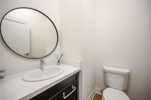 14 Bayberry Lane, Hamilton, ON - Indoor Photo Showing Bathroom