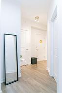 Foyer w/ large Coat closet (sliding mirror doors) - 