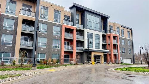 4040 Upper Middle Road|Unit #209, Burlington, ON - Outdoor With Balcony With Facade