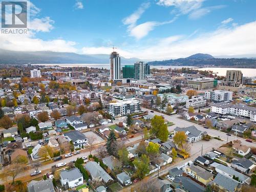 746 Fuller Avenue, Kelowna, BC - Outdoor With View