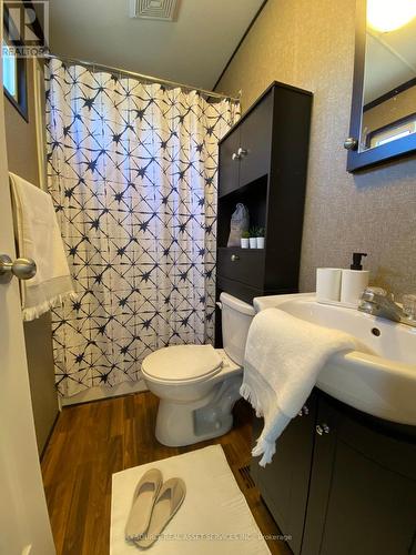235 - 1501 Line 8 Road, Niagara-On-The-Lake, ON - Indoor Photo Showing Bathroom