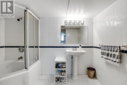 1351 County 2 Road E, Augusta, ON - Indoor Photo Showing Bathroom