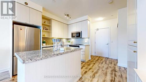 102 - 4655 Glen Erin Drive, Mississauga, ON - Indoor Photo Showing Kitchen With Upgraded Kitchen