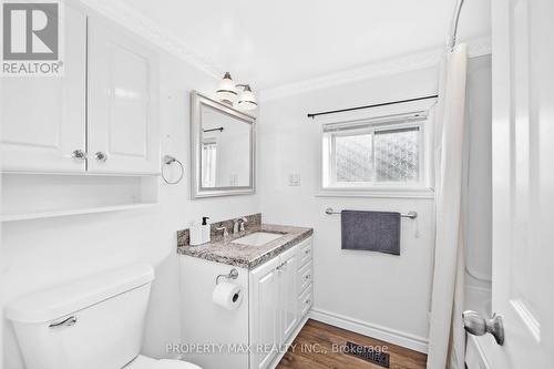 27 Rose Street, Quinte West, ON - Indoor Photo Showing Bathroom