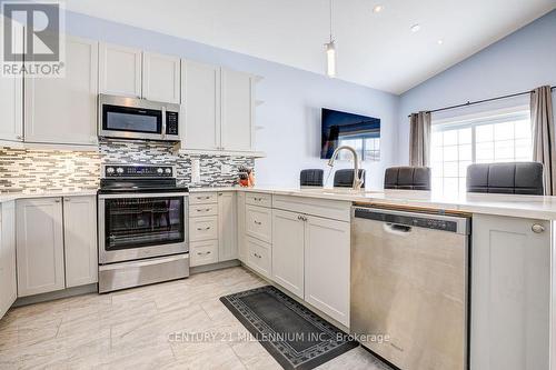 169 Main St W, Southgate, ON - Indoor Photo Showing Kitchen