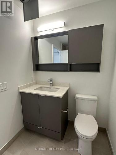 520 - 415 Main Street W, Hamilton, ON - Indoor Photo Showing Bathroom