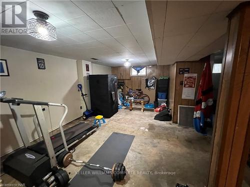 6023 Montrose Road, Niagara Falls, ON - Indoor Photo Showing Gym Room