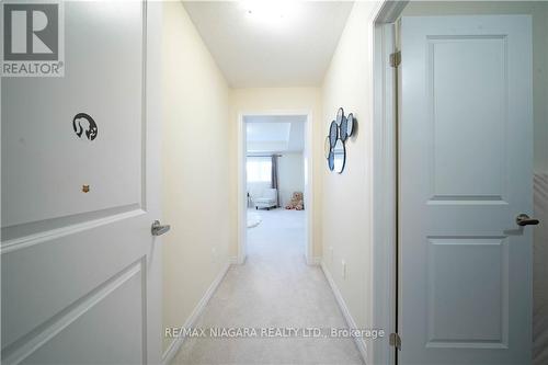 42 Sparkle Dr, Thorold, ON - Indoor Photo Showing Other Room
