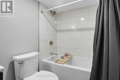 1707 - 380 King Street, London, ON - Indoor Photo Showing Bathroom