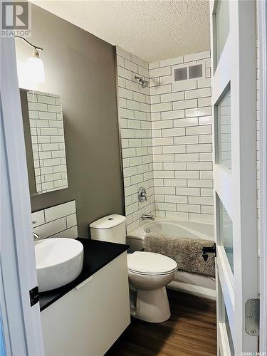 515 Milne Crescent, Estevan, SK - Indoor Photo Showing Bathroom