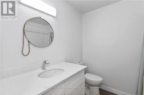 #304 -440 Central Ave, London, ON - Indoor Photo Showing Bathroom