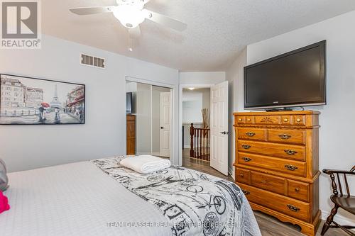 2221 Lilac Ave, London, ON - Indoor Photo Showing Bedroom