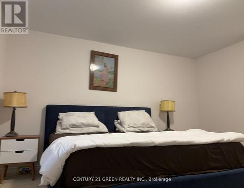 7884 Seabiscuite Dr, Niagara Falls, ON - Indoor Photo Showing Bedroom