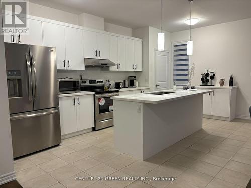 7884 Seabiscuite Dr, Niagara Falls, ON - Indoor Photo Showing Kitchen