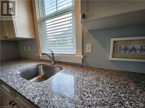 #20 -48 Meadow View Lane, Prince Edward County, ON - Indoor Photo Showing Kitchen