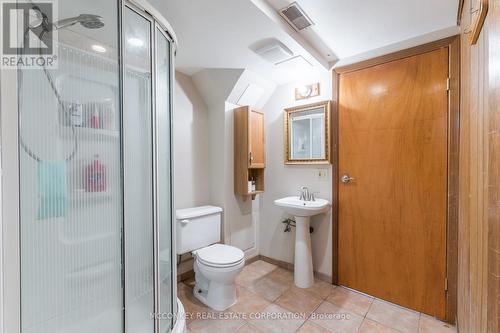 1115 Hilltop St, Peterborough, ON - Indoor Photo Showing Bathroom