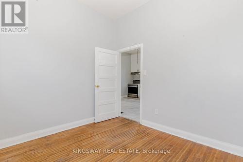 526 Beach Rd, Hamilton, ON - Indoor Photo Showing Other Room