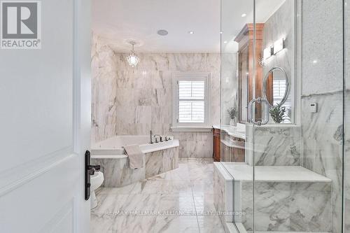 1252 Donlea Cres, Oakville, ON - Indoor Photo Showing Bathroom