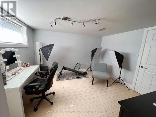 68 Exbury Rd, Toronto, ON - Indoor Photo Showing Office