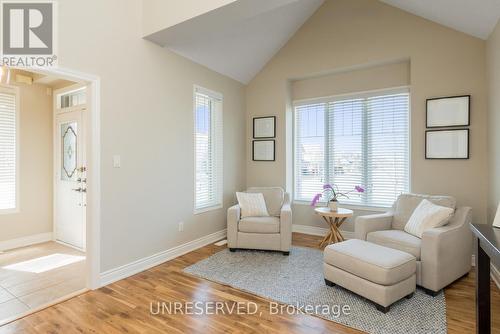 1 Archstone St, Whitby, ON - Indoor Photo Showing Living Room