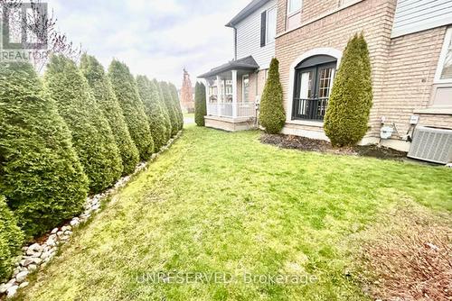 1 Archstone St, Whitby, ON - Outdoor
