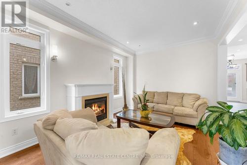 807 Ormond Dr, Oshawa, ON - Indoor Photo Showing Living Room With Fireplace