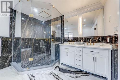 49 Starry Cres, Toronto, ON - Indoor Photo Showing Bathroom