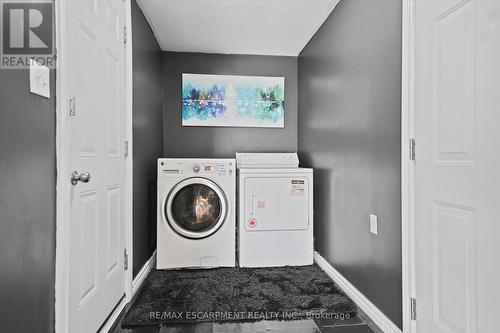 6354 Townline Rd, West Lincoln, ON - Indoor Photo Showing Laundry Room