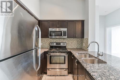 206 - 4700 Highway 7 Avenue, Vaughan, ON - Indoor Photo Showing Kitchen With Double Sink With Upgraded Kitchen