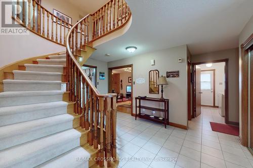 29 Glouster Crt, Richmond Hill, ON - Indoor Photo Showing Other Room