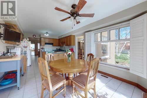 29 Glouster Crt, Richmond Hill, ON - Indoor Photo Showing Dining Room