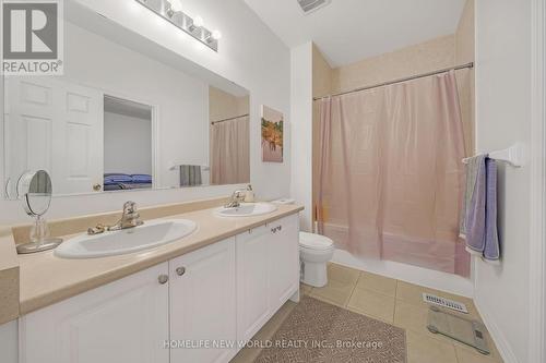 3 John Weddell Avenue, East Gwillimbury, ON - Indoor Photo Showing Bathroom