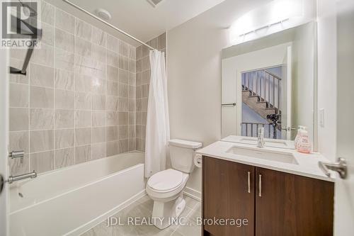 #118, -370D Red Maple Rd, Richmond Hill, ON - Indoor Photo Showing Bathroom