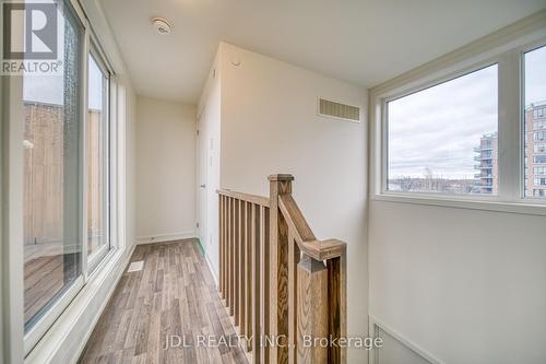 #118, -370D Red Maple Rd, Richmond Hill, ON - Indoor Photo Showing Other Room
