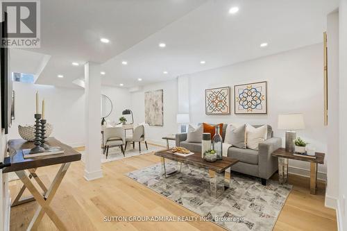 157 Gailcrest Circle, Vaughan, ON - Indoor Photo Showing Living Room