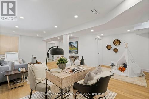 157 Gailcrest Circle, Vaughan, ON - Indoor Photo Showing Dining Room